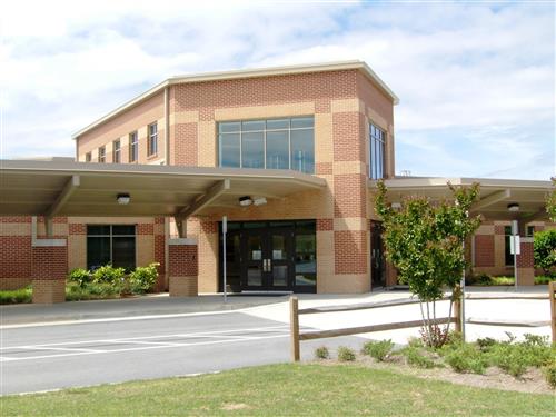 Front of Lovin Elementary School 